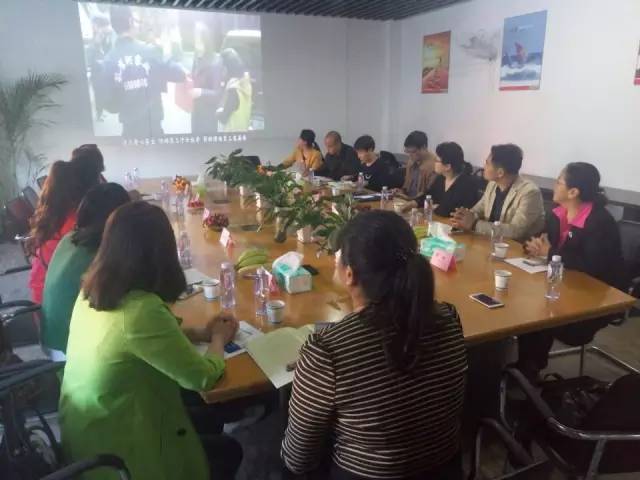 ƽ?j��ng)��ЋD(li��n)���B�T(m��n)����֡��B�T(m��n)�҅f(xi��)һ�� �I(l��ng)��(d��o)�W�R��˾���^(gu��n)ָ��(d��o)